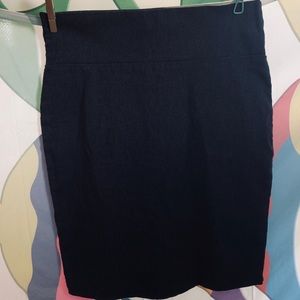 Charlotte Russe gray stretchable business skirt